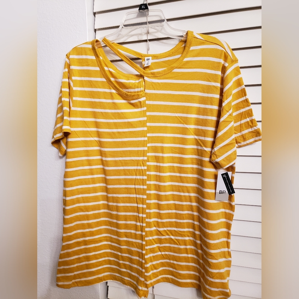 NEW striped yellow/ white top